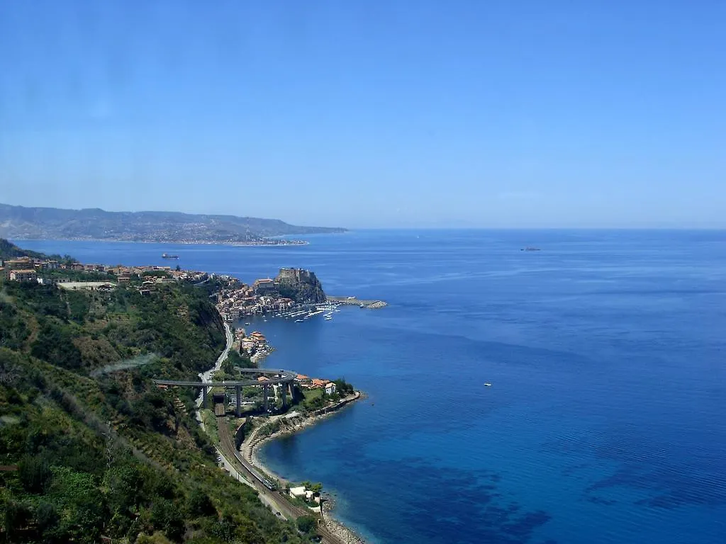 Bed and Breakfast La Casa Di Ermelinda Reggio Calabria 2*,